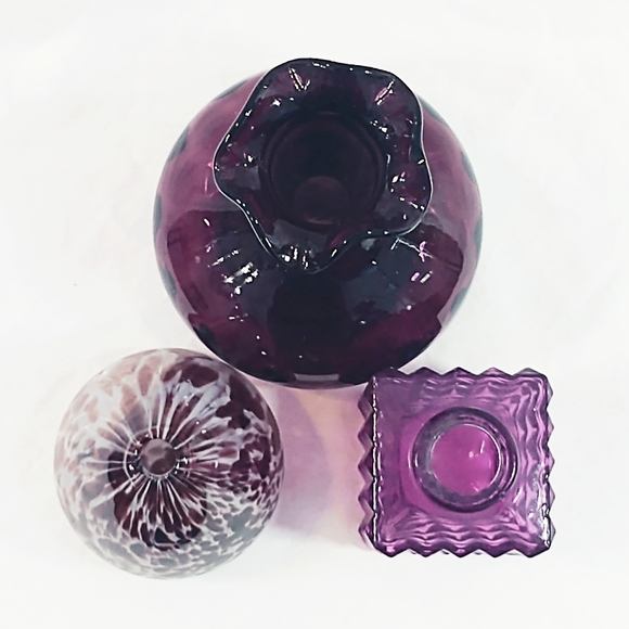 3 Vintage Amethyst Purple Glass Vases - Picture 2 of 12